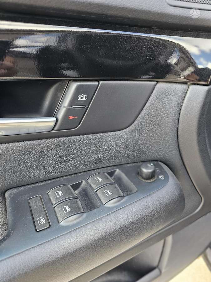 Audi A4, 2.5 l., Седан