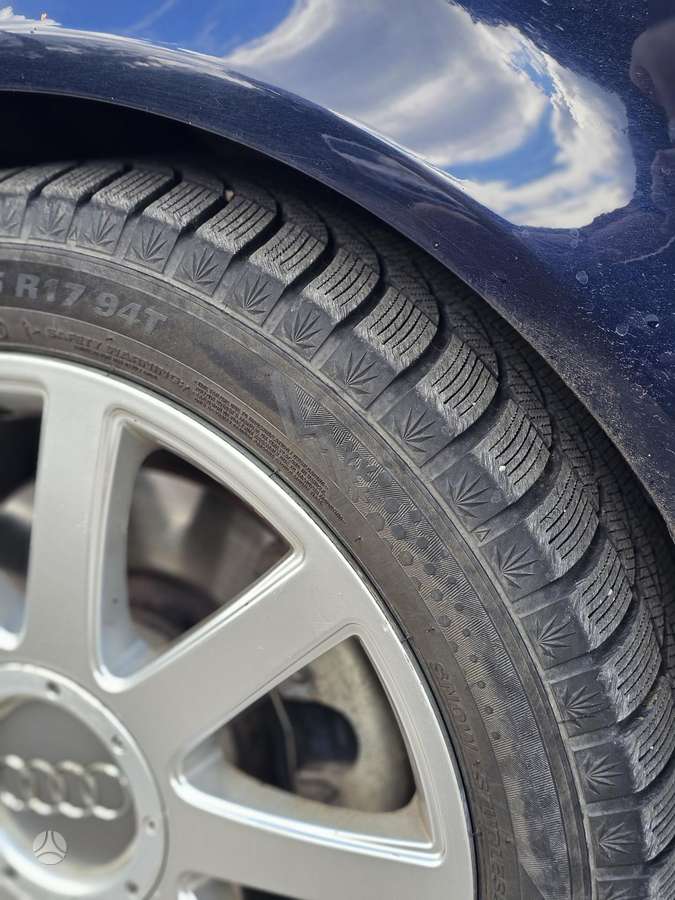 Audi A4, 2.5 l., Седан