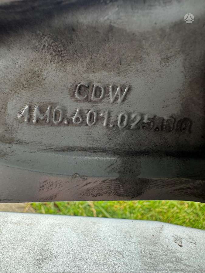 Audi Q7, lengvojo lydinio, R20