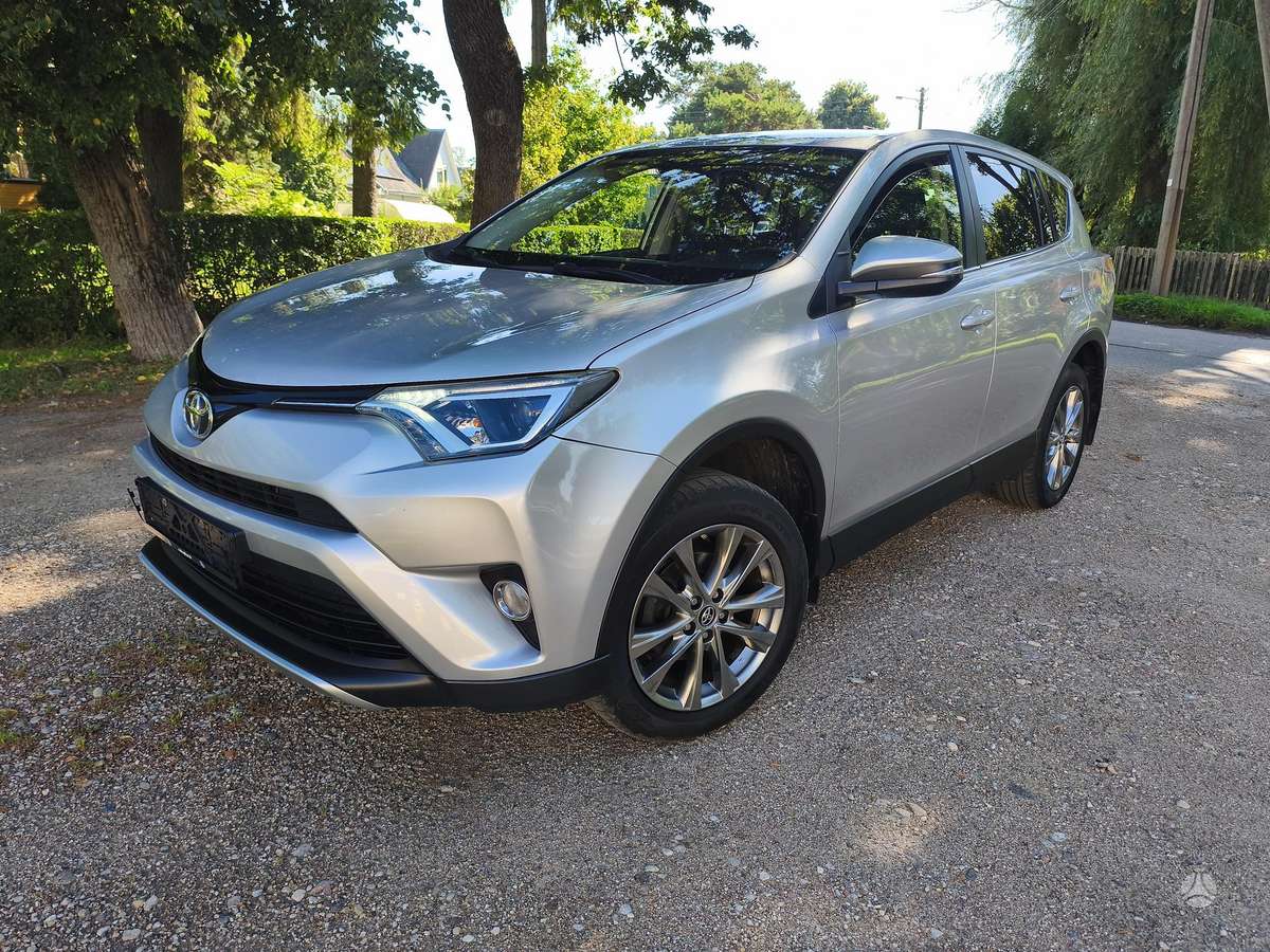 Toyota RAV4 - 1