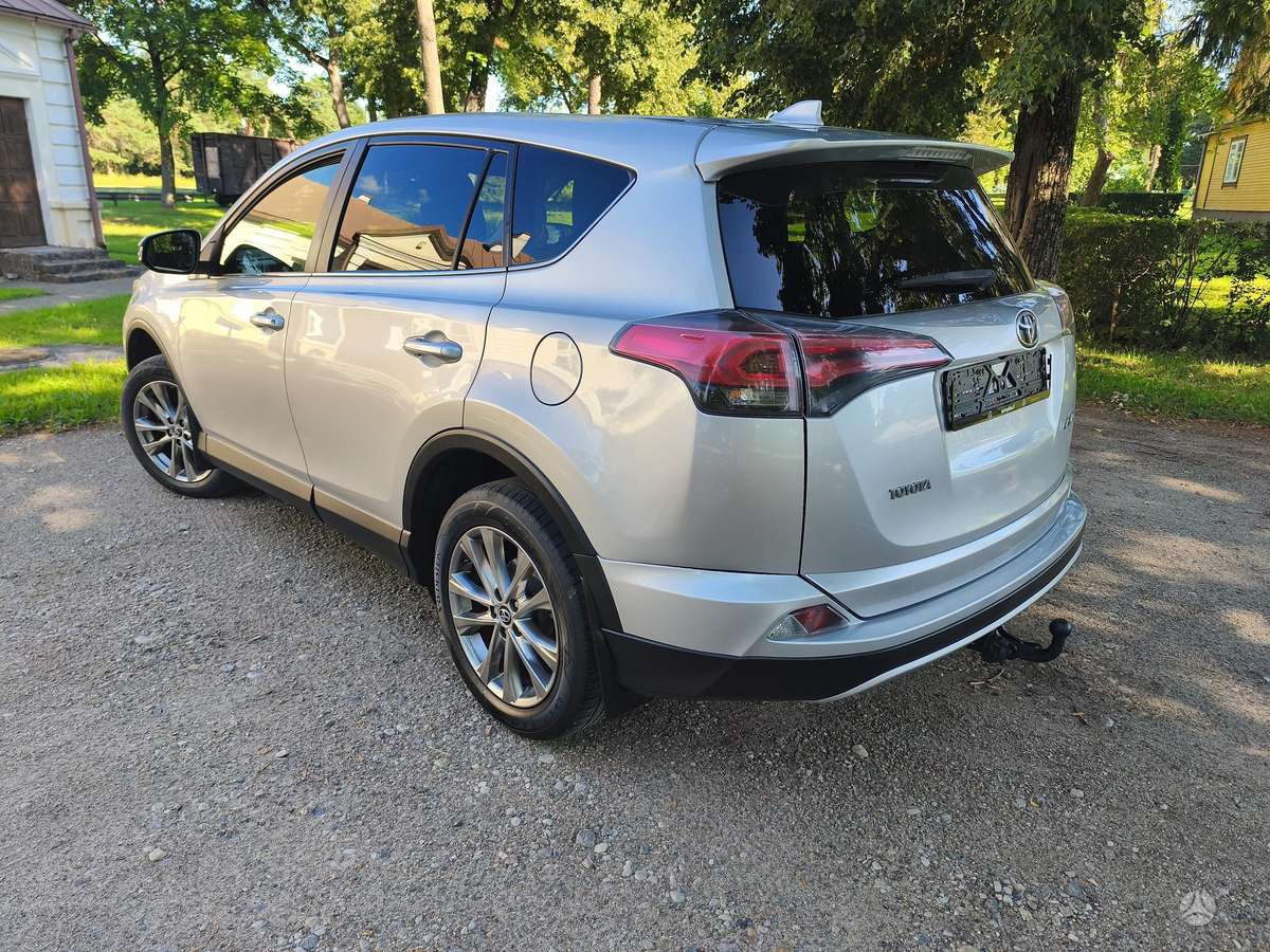 Toyota RAV4 - 3