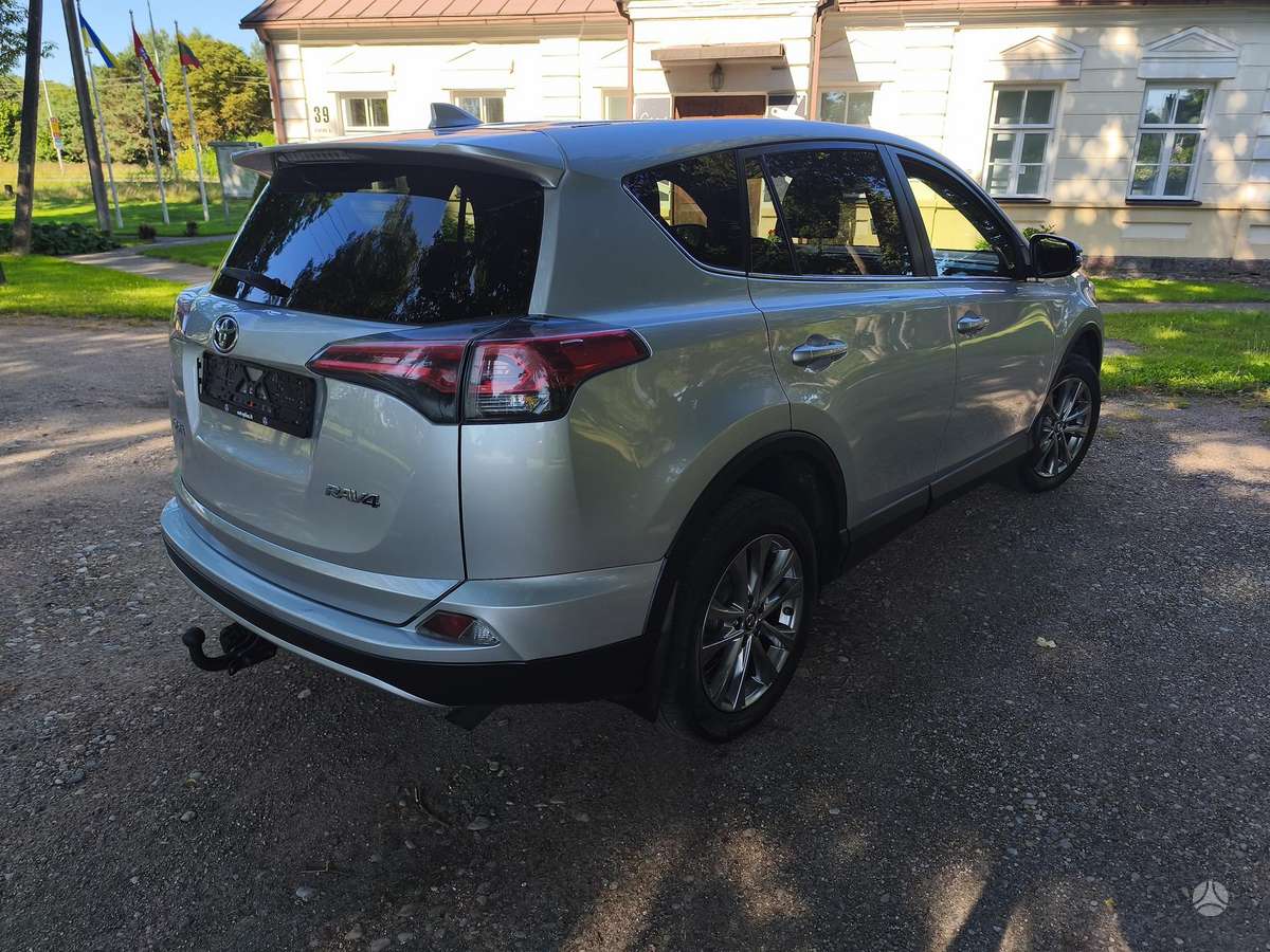 Toyota RAV4 - 4