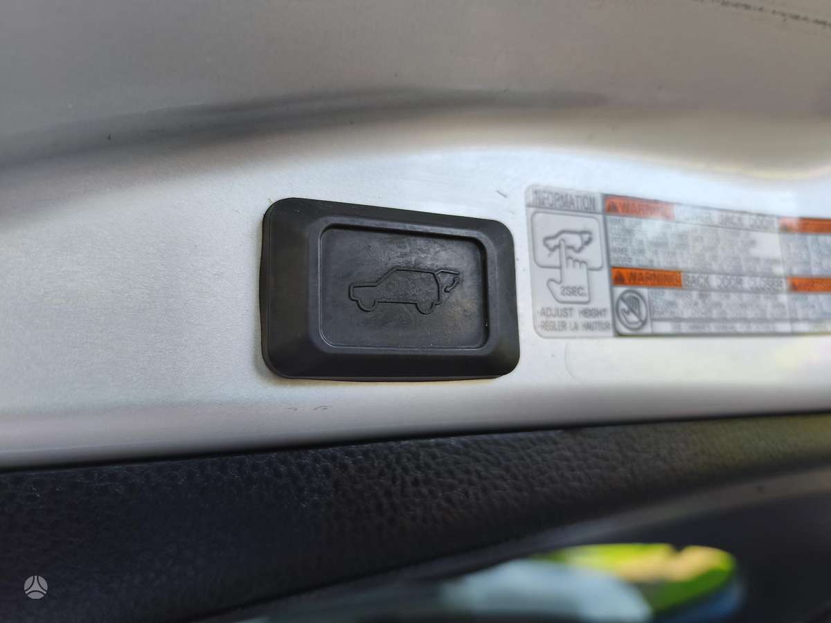 Toyota RAV4 - 11
