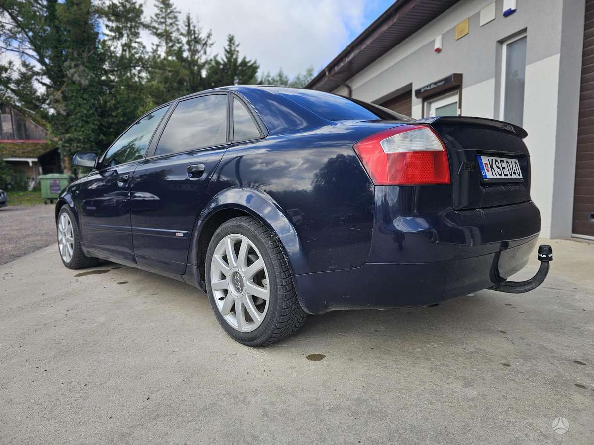 Audi A4, 2.5 l., Седан