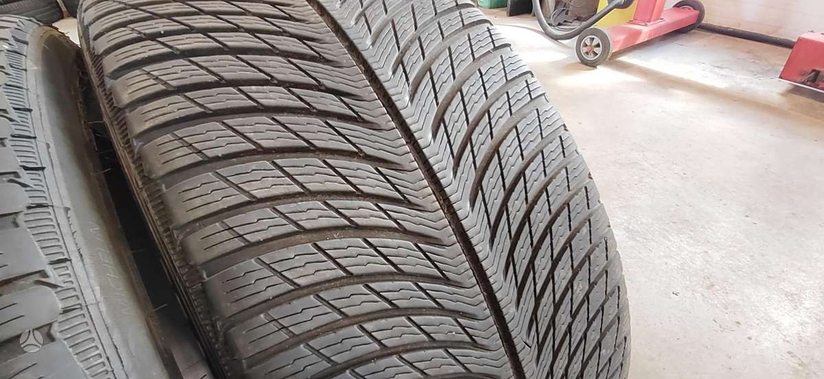 Michelin Pilot Alpin 5, winter 285/35 R21