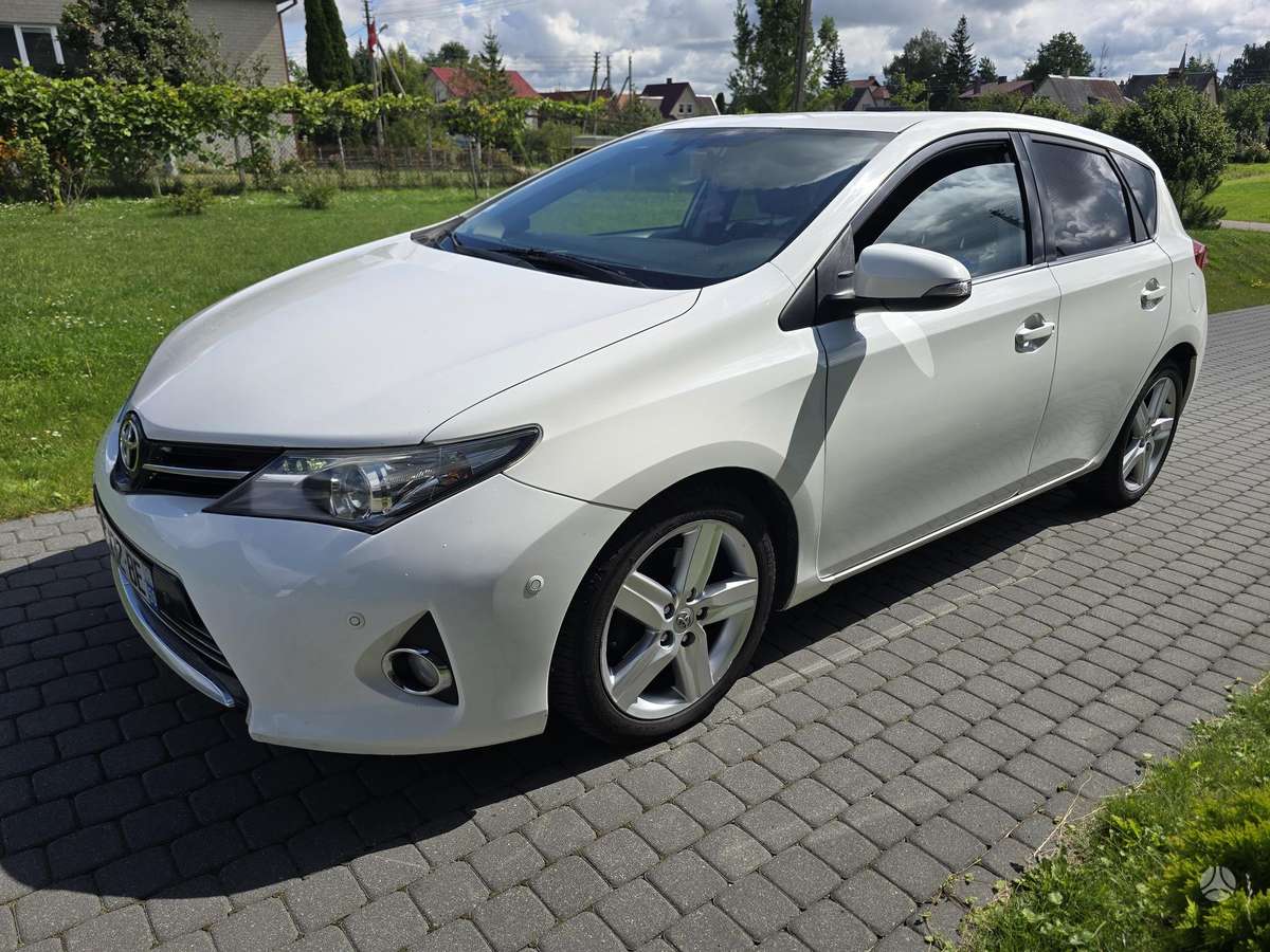 Toyota Auris, 2.0 l., Хэтчбек