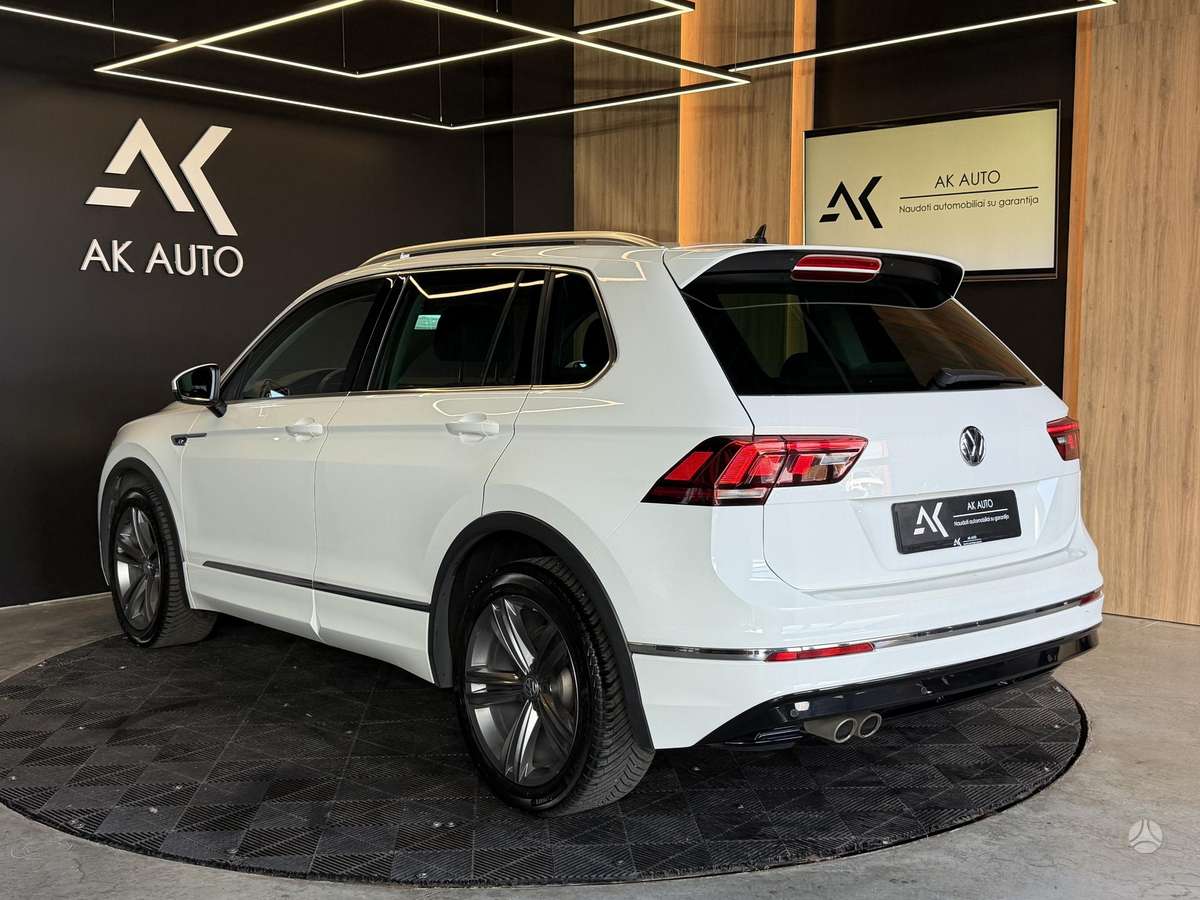 Volkswagen Tiguan - 8