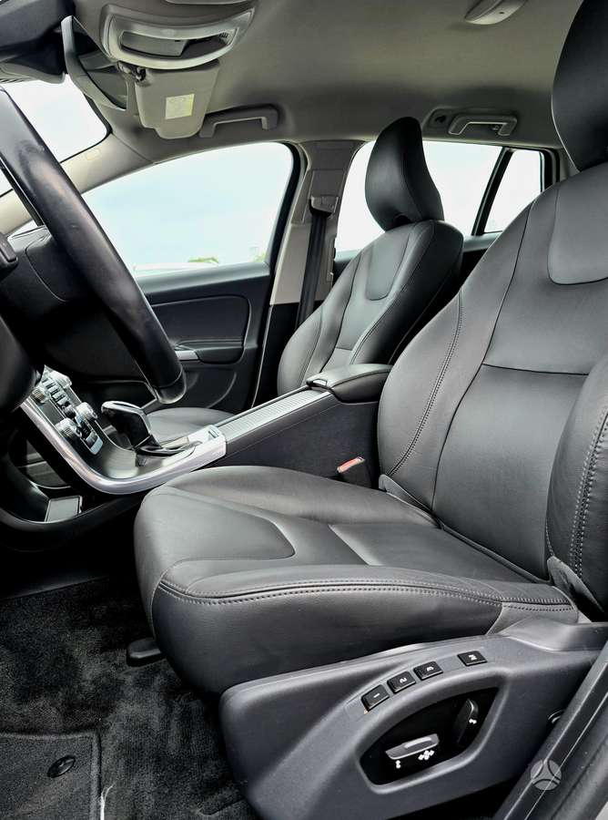 Volvo V60, 2.0 l., Универсал