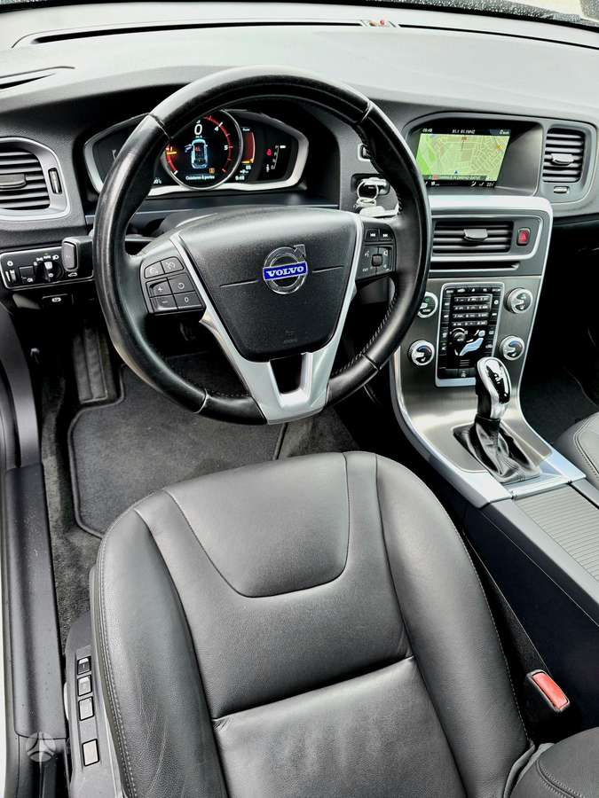 Volvo V60, 2.0 l., Универсал