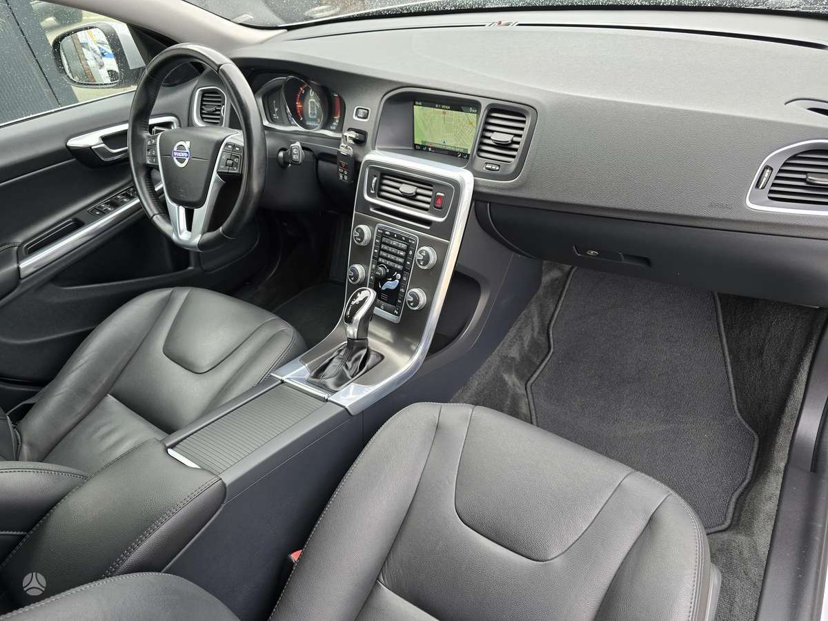 Volvo V60, 2.0 l., Универсал