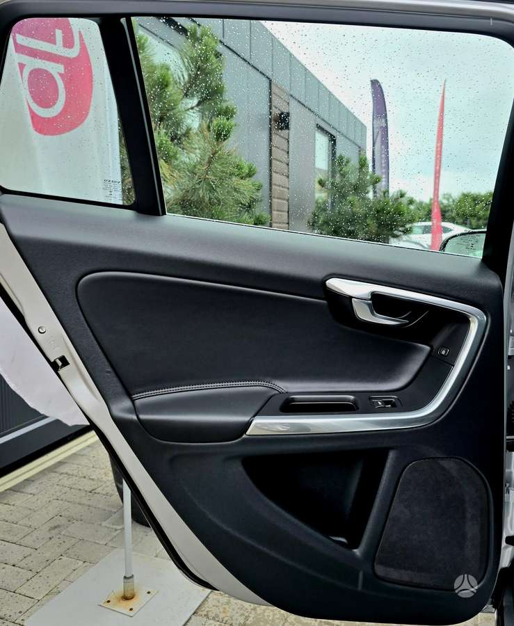 Volvo V60, 2.0 l., Универсал