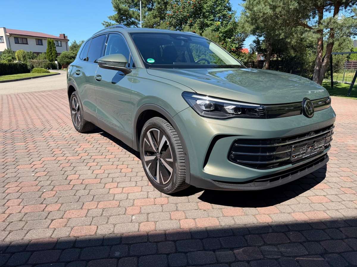 Volkswagen Tiguan - 2