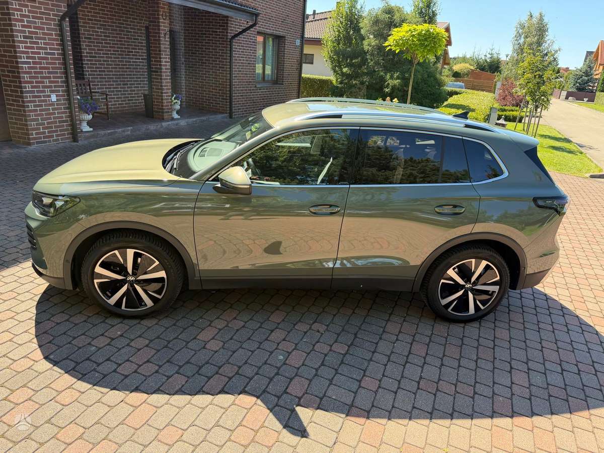 Volkswagen Tiguan - 4