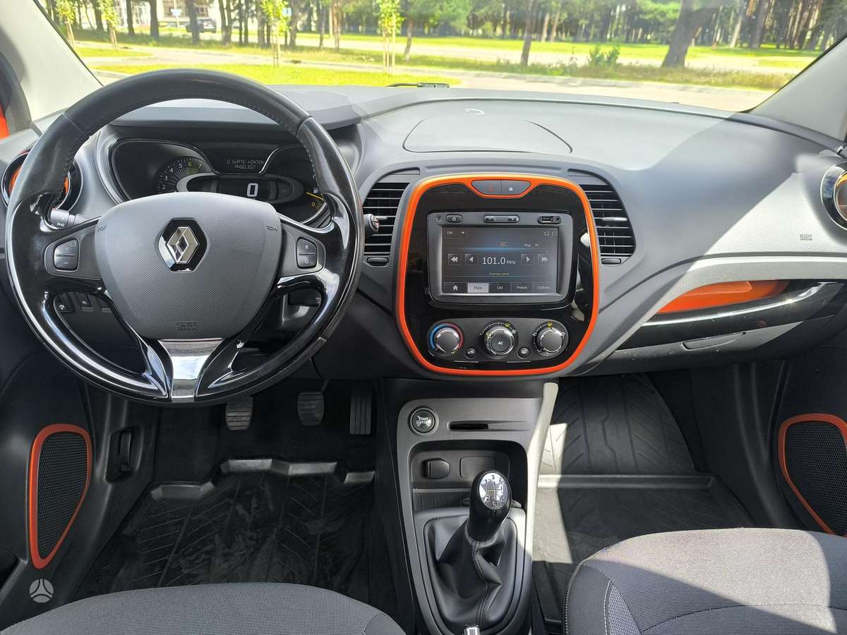 Renault Captur, 0.9 l., off-road / crossover