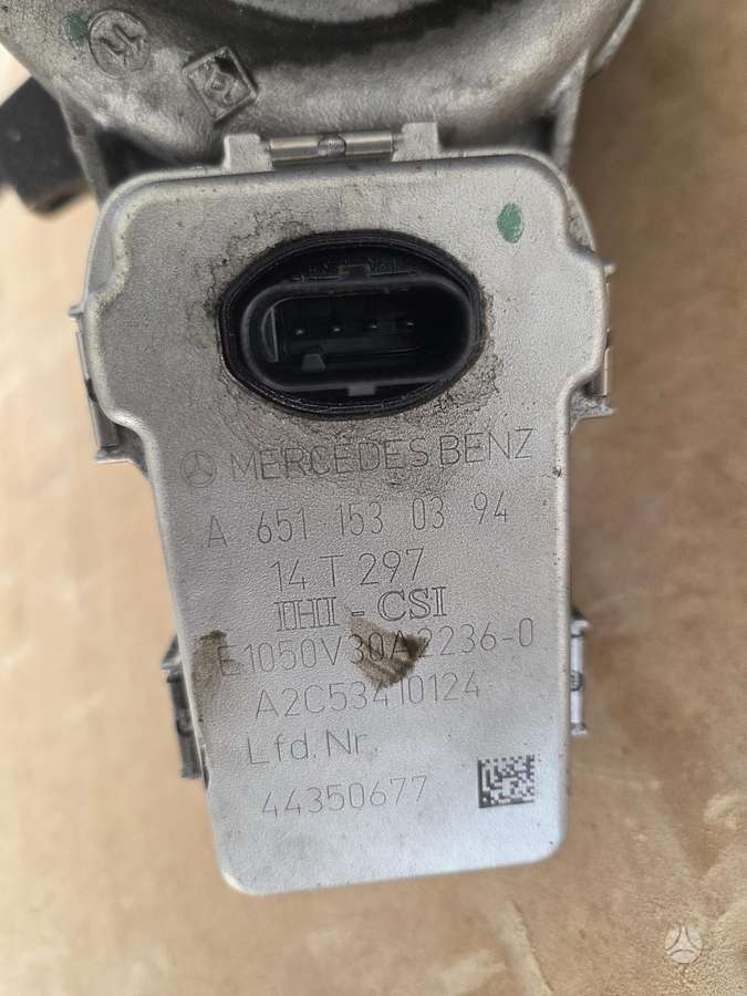 Mercedes-Benz CLA220 engine parts