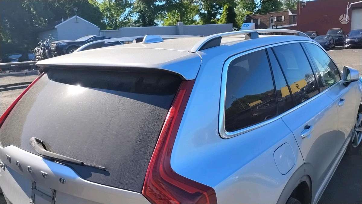 Volvo XC90 - 10