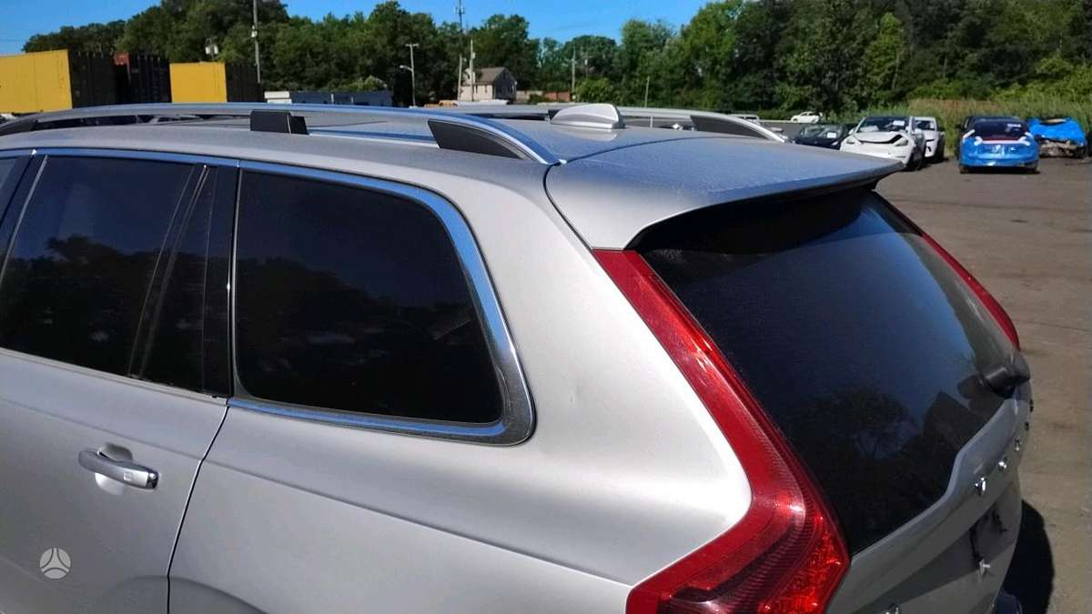 Volvo XC90 - 12