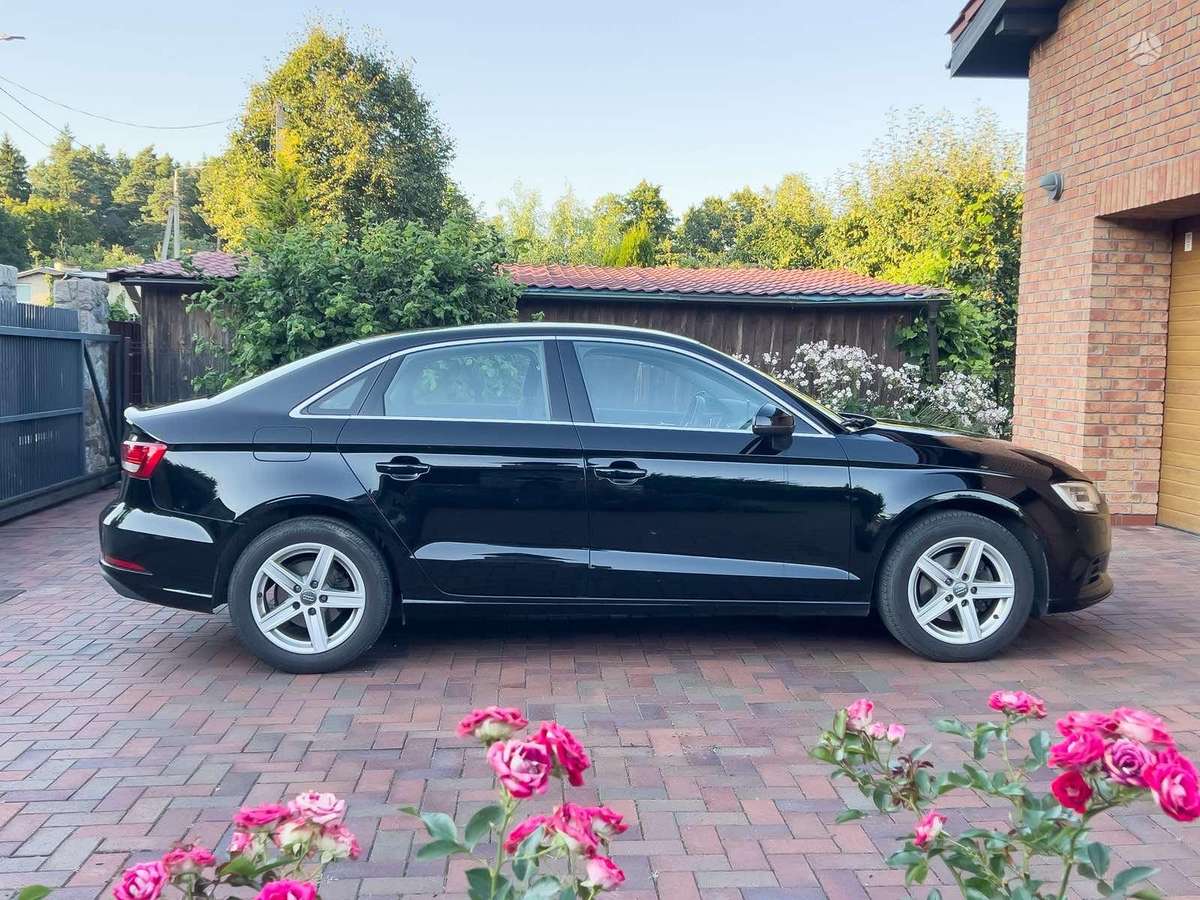 Audi A3, 1.5 l., Седан