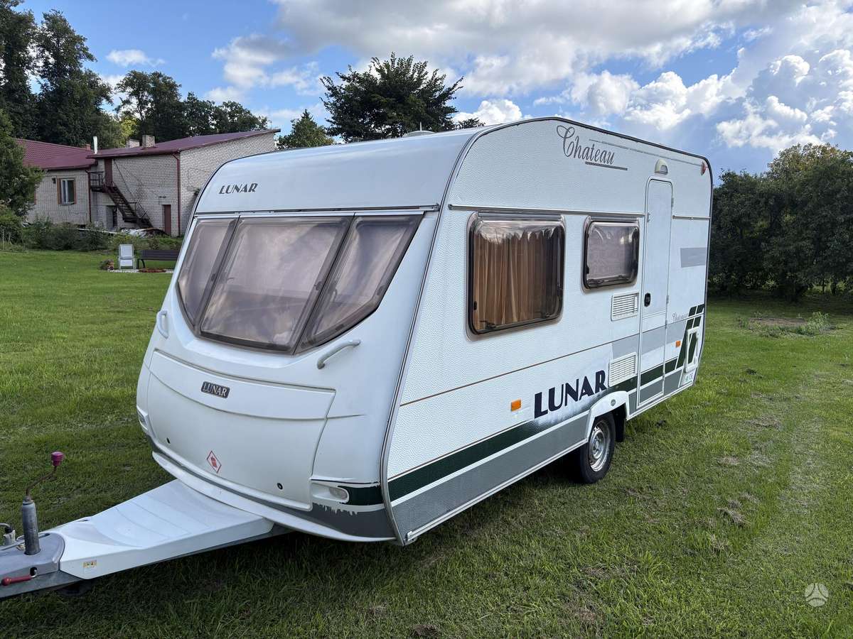 Lunar Chateau 400 1000kg, кемперы