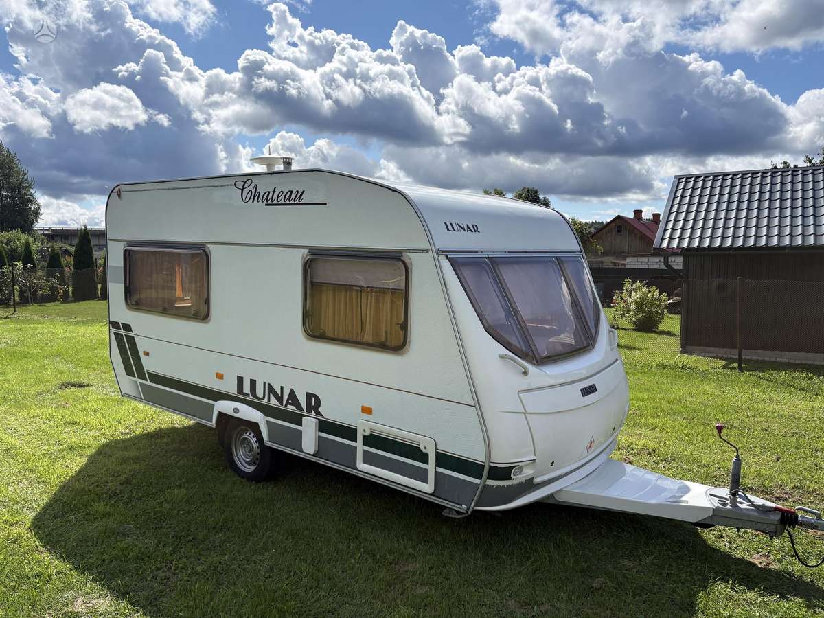 Lunar Chateau 400 1000kg, кемперы