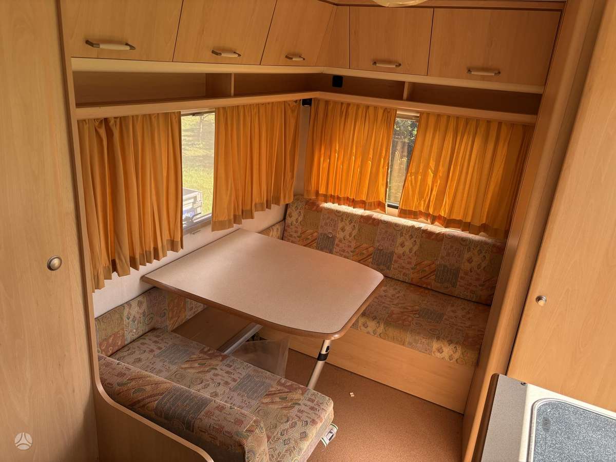Lunar Chateau 400 1000kg, кемперы