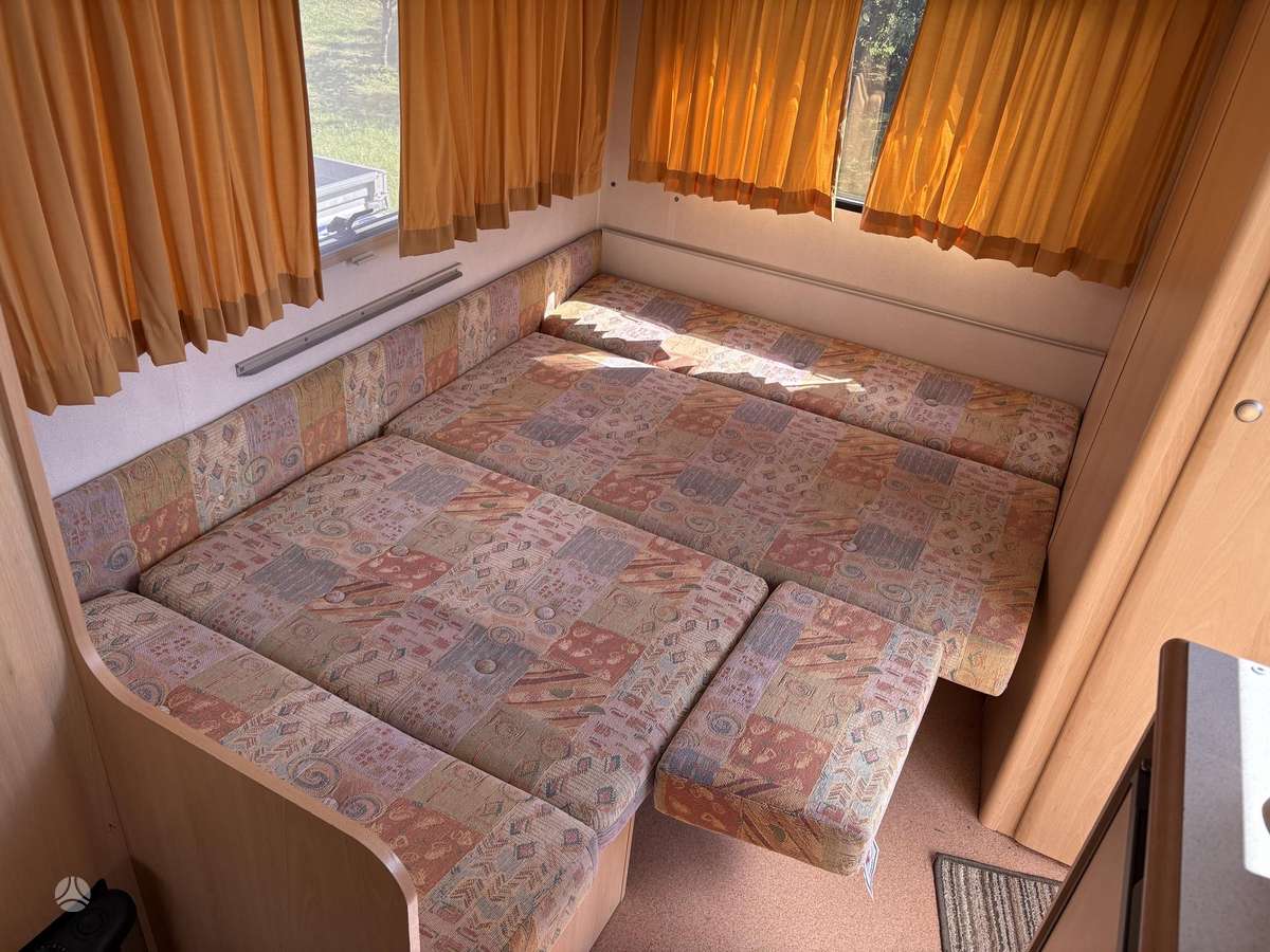 Lunar Chateau 400 1000kg, кемперы