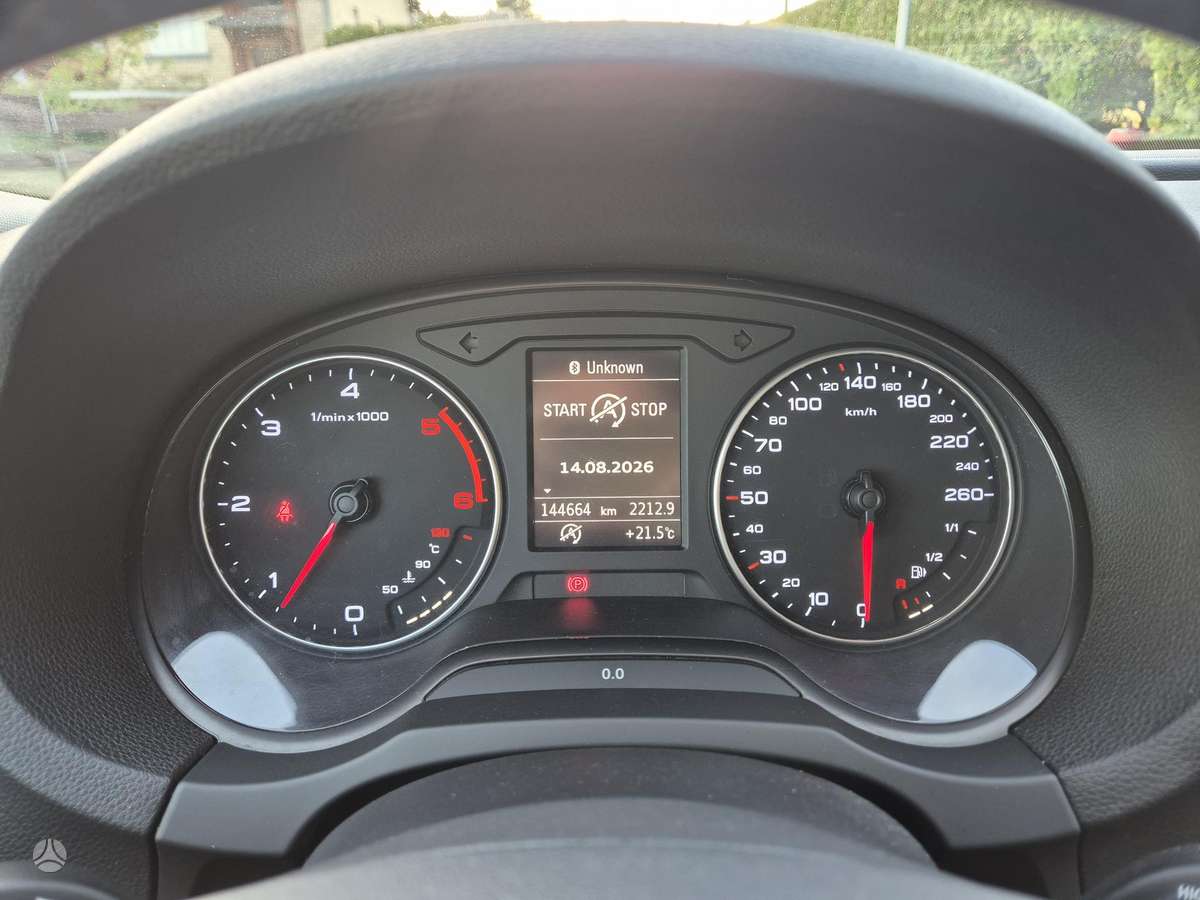 Audi A3, 1.6 l., Седан