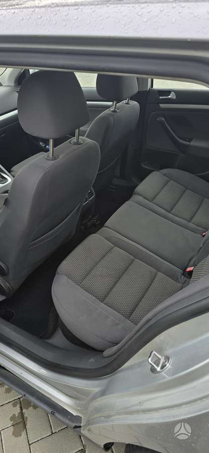 Volkswagen Golf - 9