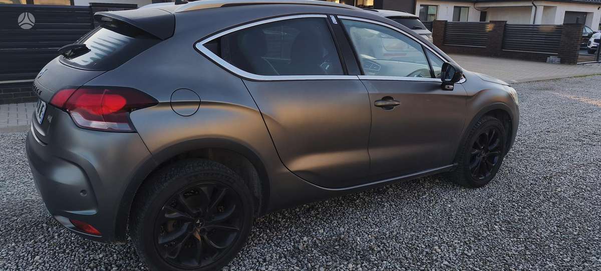 Citroen DS4, 1.2 l., hatchback