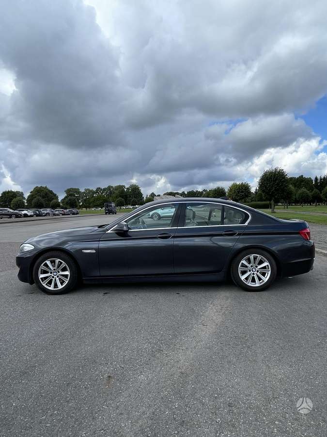 BMW 520, 2.0 l., Седан