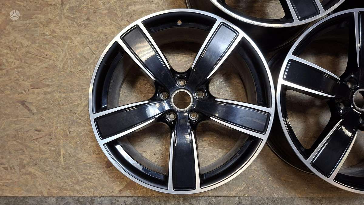Porsche Cayenne Coupe, 9Y0601025AP, Cen32117