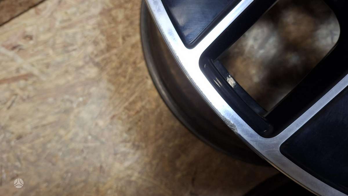 Porsche Taycan, 9J1601025K, Cen32119