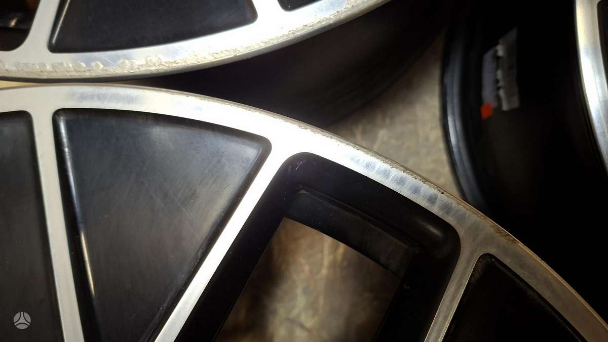 Porsche Taycan, 9J1601025K, Cen32119