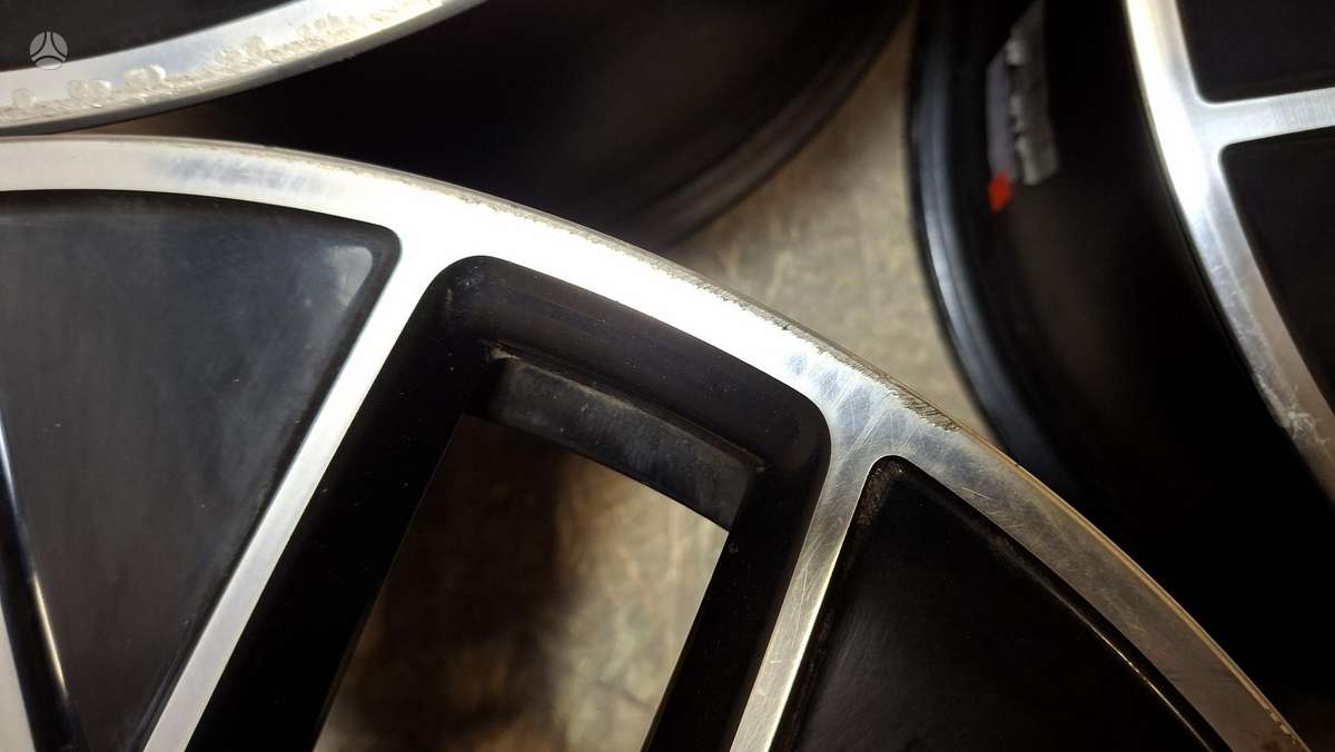 Porsche Taycan, 9J1601025K, Cen32119
