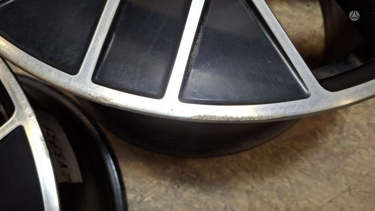 Porsche Taycan, 9J1601025K, Cen32119