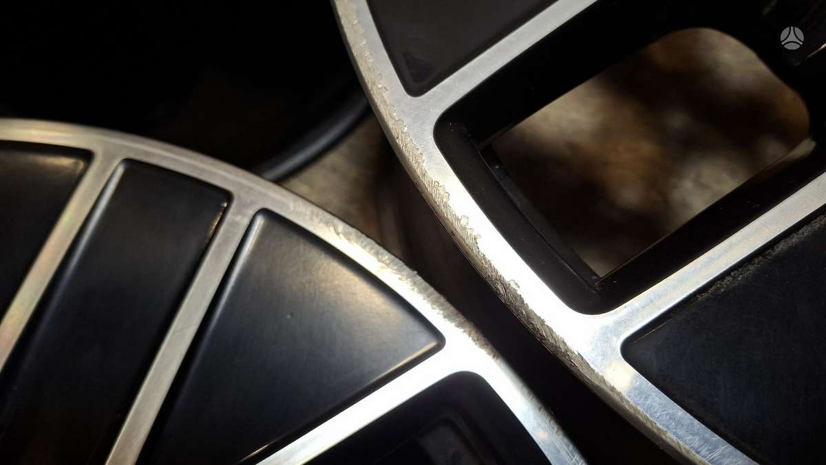 Porsche Taycan, 9J1601025K, Cen32119