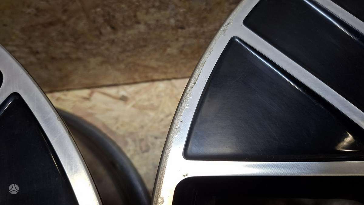 Porsche Taycan, 9J1601025K, Cen32119