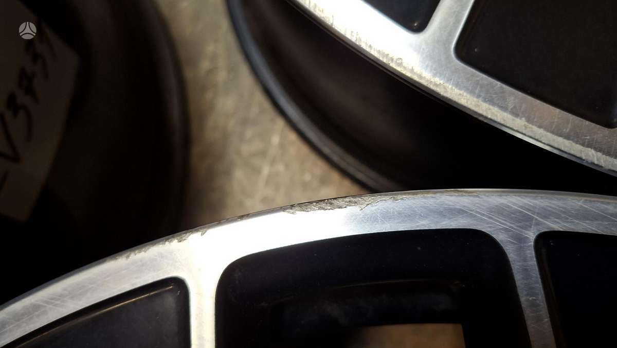 Porsche Taycan, 9J1601025K, Cen32119