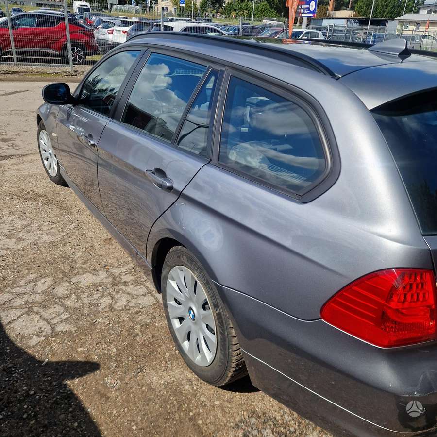 BMW 320, 2.0 l., universalas