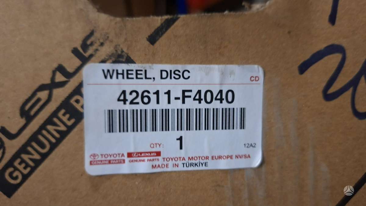Toyota C-HR, 42611F4040, Cen32141
