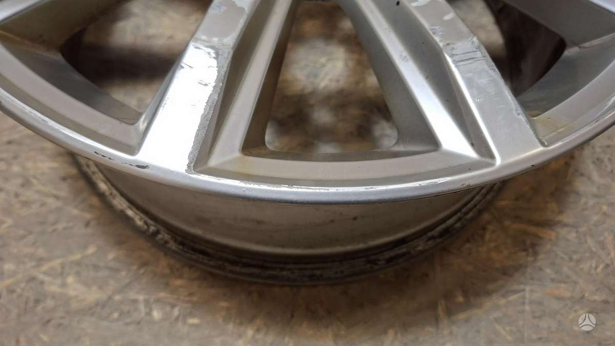Volkswagen Passat, 3G0601025D, Cen32157