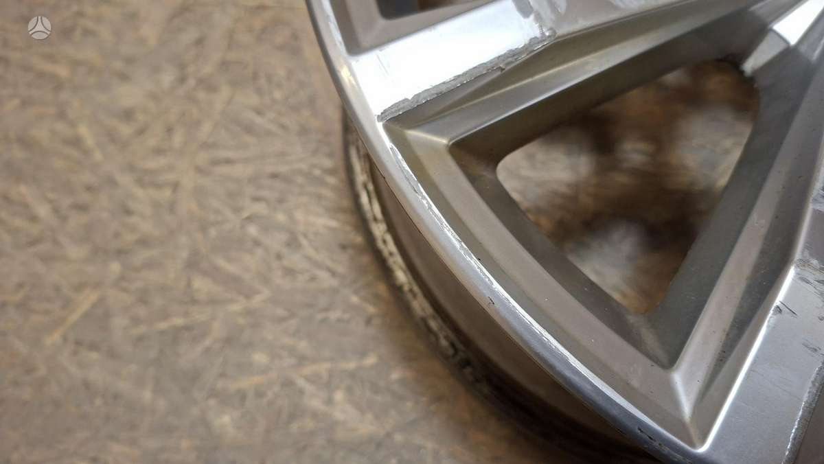 Volkswagen Passat, 3G0601025D, Cen32157