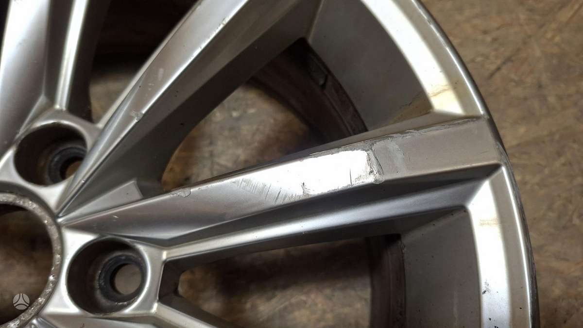 Volkswagen Passat, 3G0601025D, Cen32157