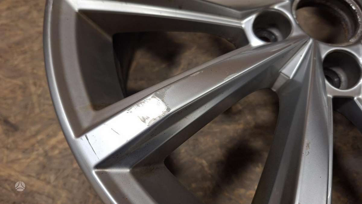 Volkswagen Passat, 3G0601025D, Cen32158