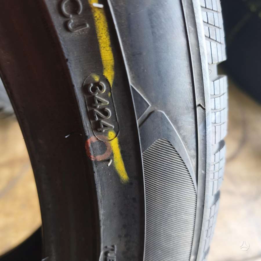 Goodride Sw608, winter 235/45 R19