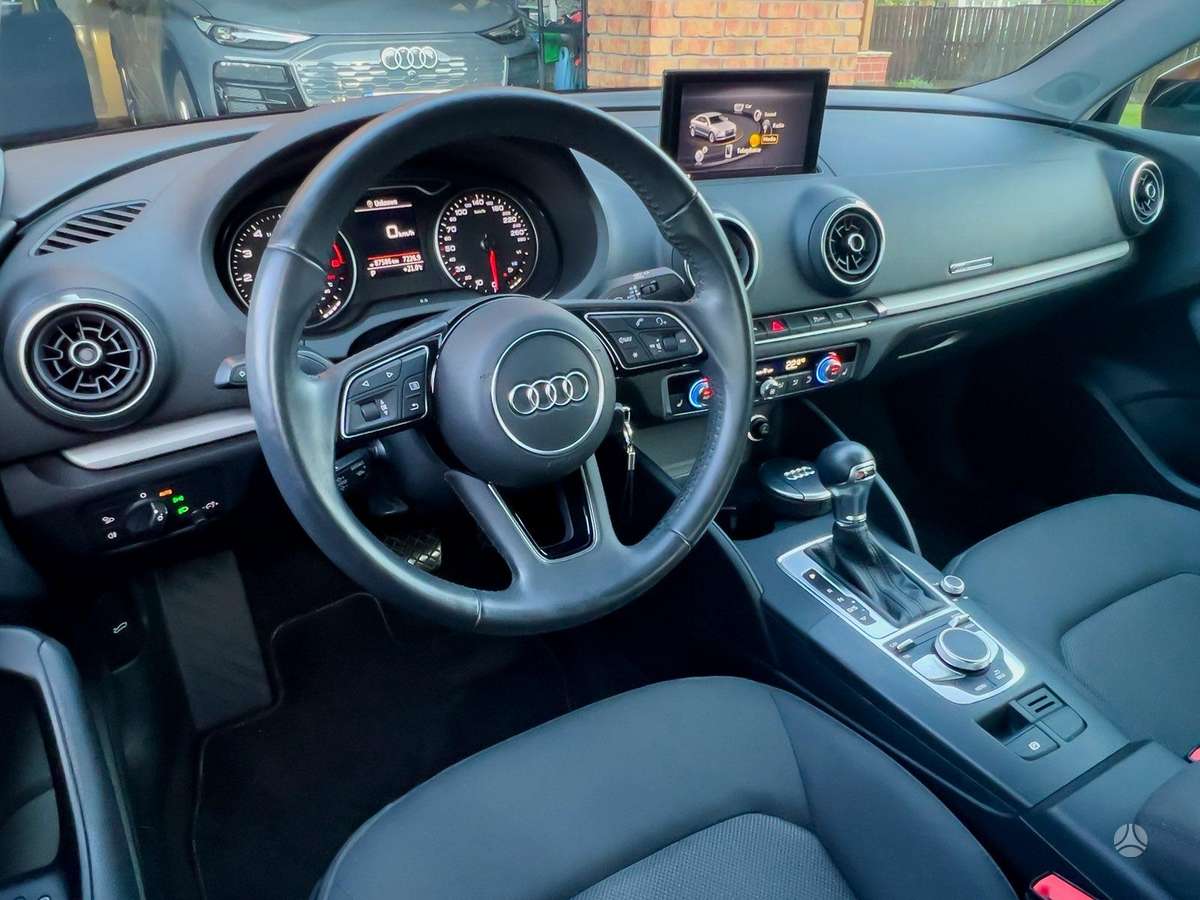 Audi A3, 1.5 l., Седан