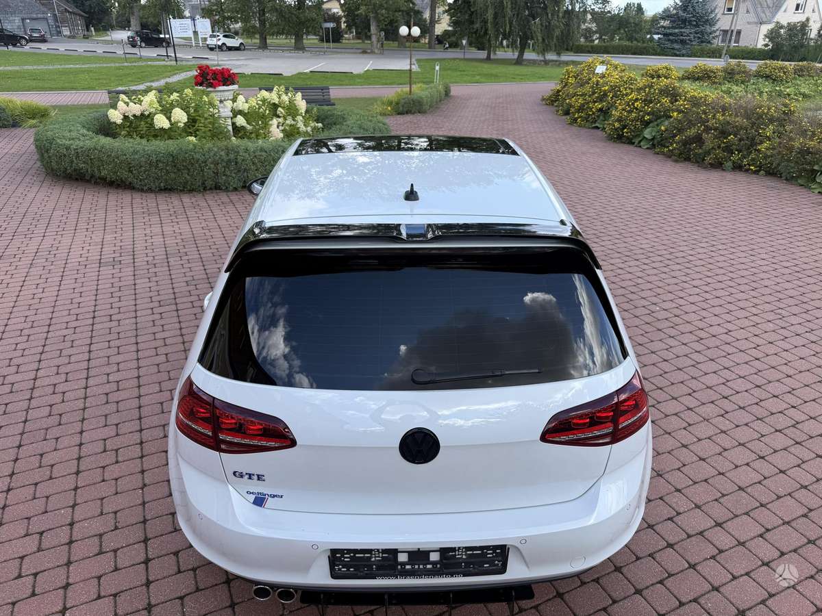Volkswagen Golf - 4