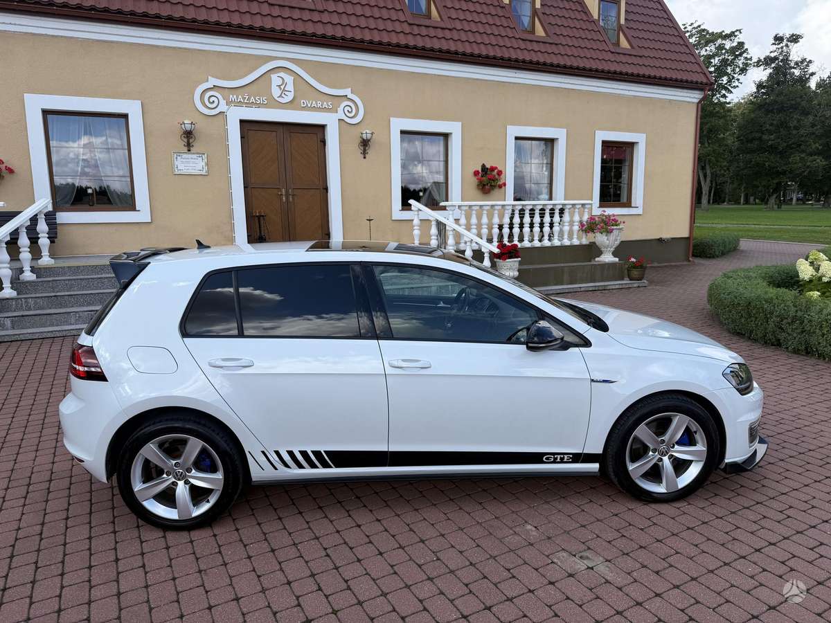 Volkswagen Golf - 7