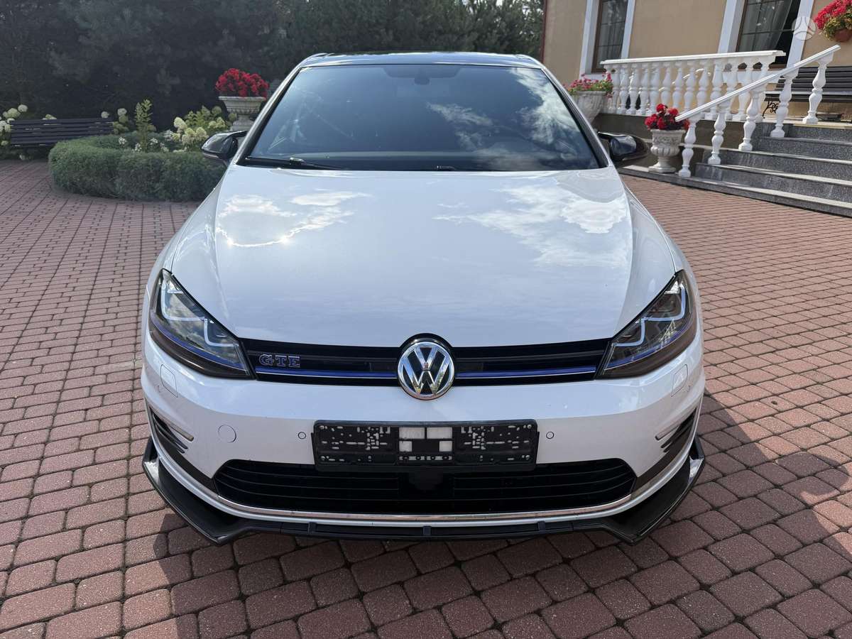 Volkswagen Golf - 9