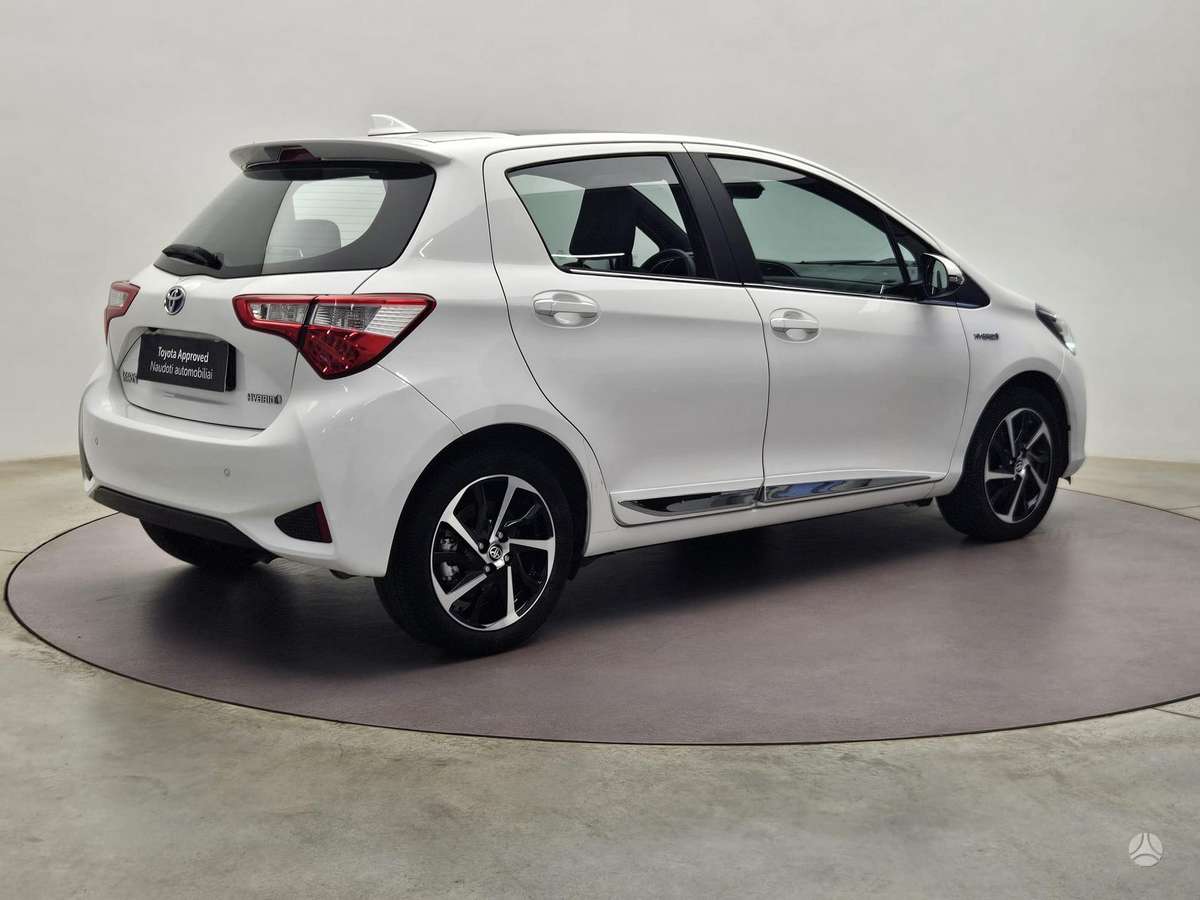 Toyota Yaris - 7